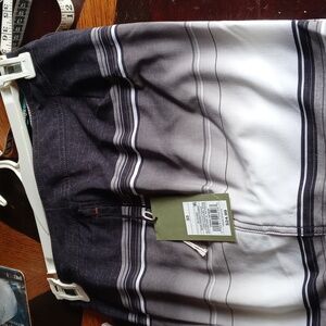 Goodfellow&company mens 33 waist Board shorts